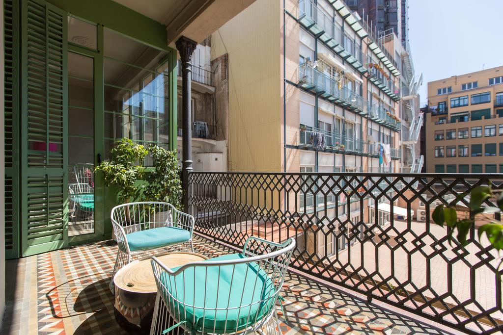 Violeta Boutique Hotel Barcelona Exterior photo