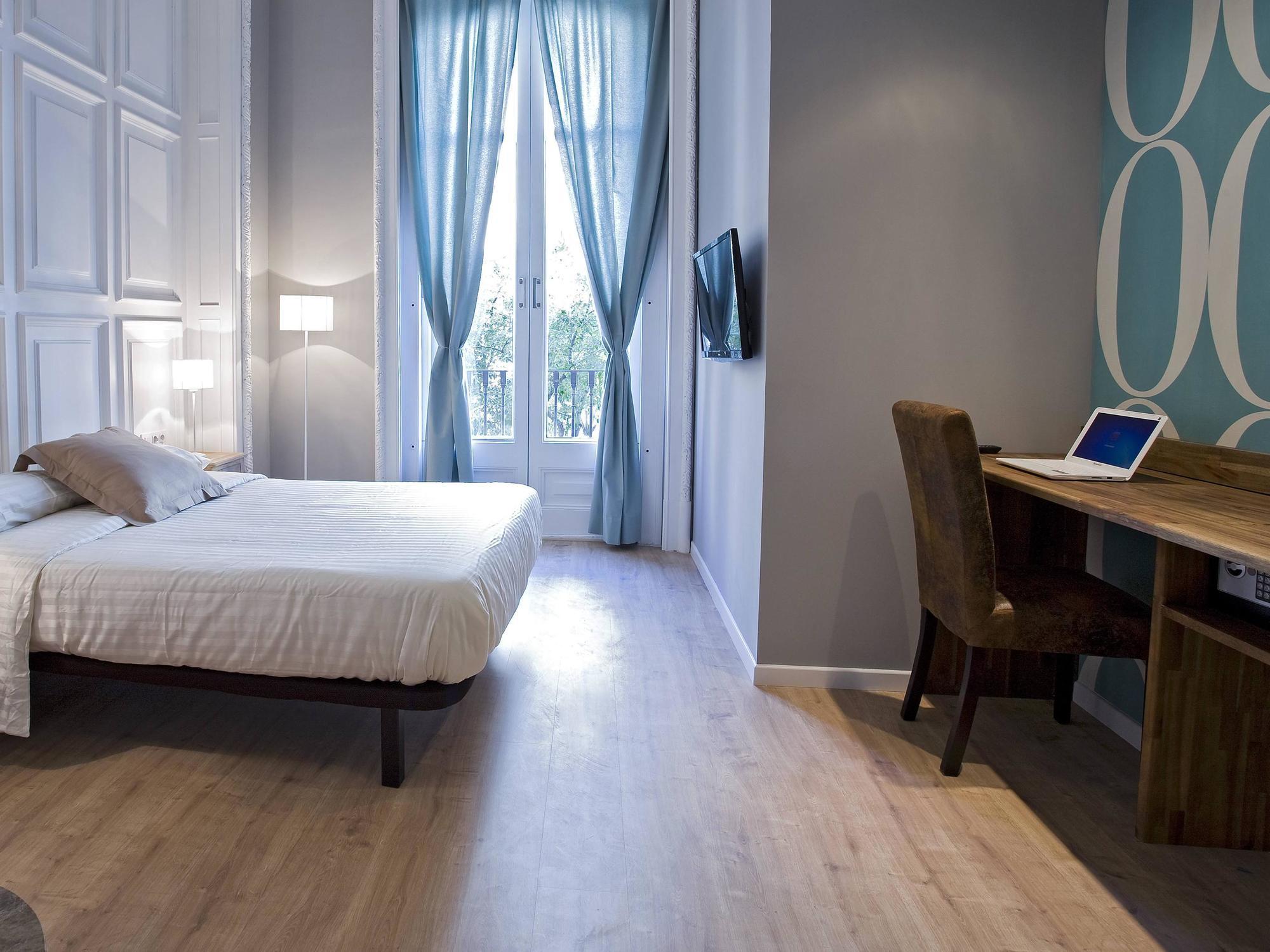 Violeta Boutique Hotel Barcelona Exterior photo