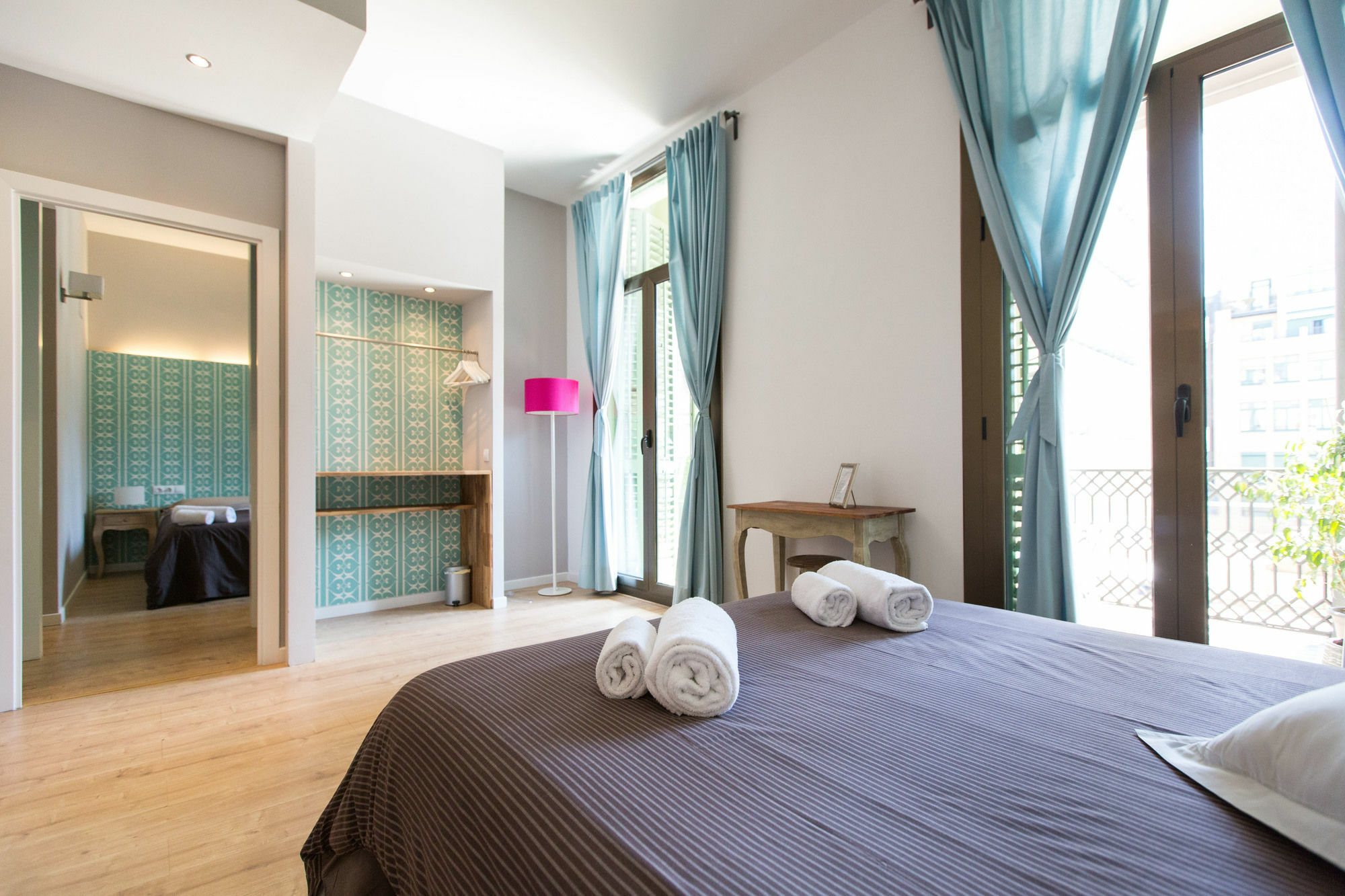 Violeta Boutique Hotel Barcelona Exterior photo