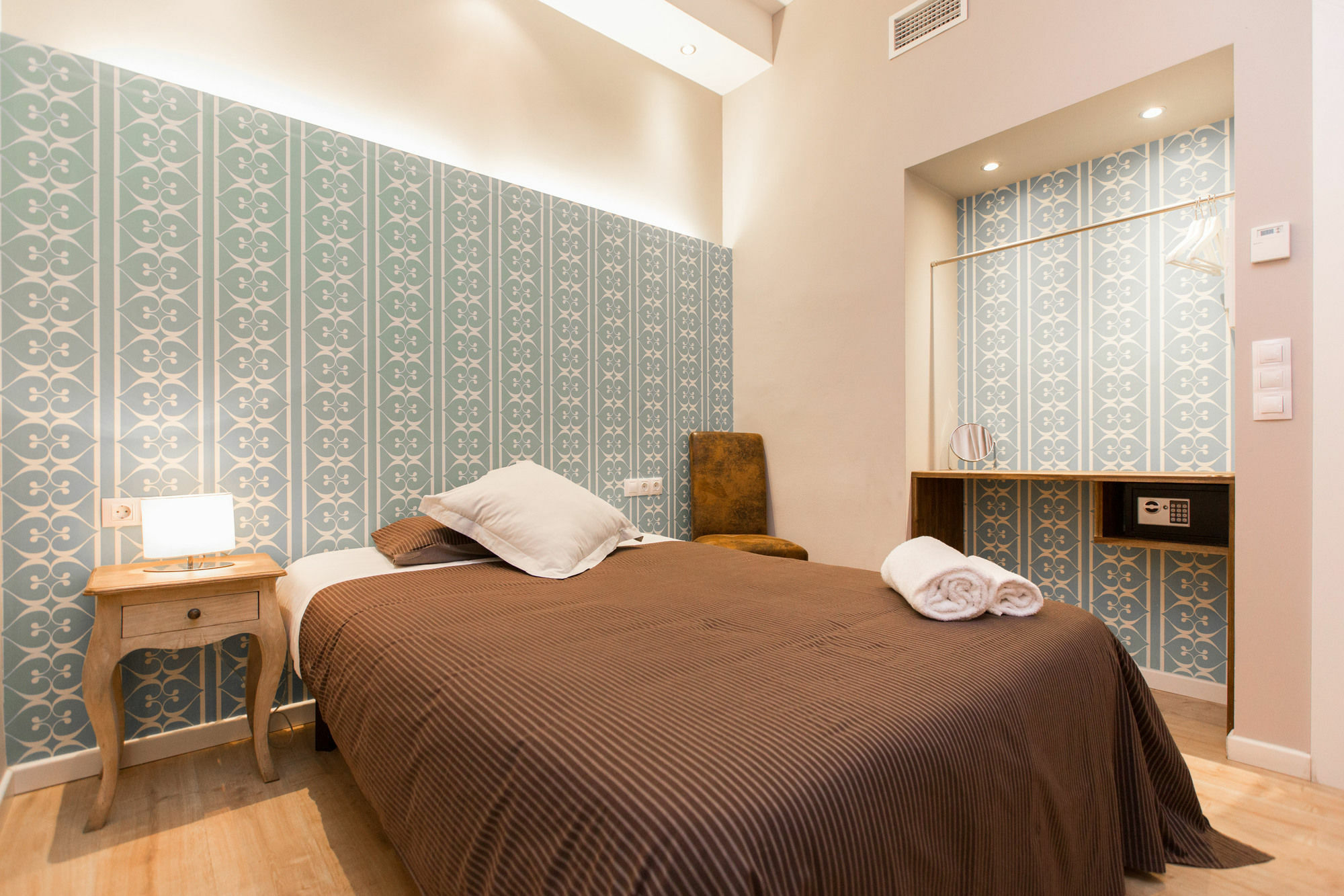 Violeta Boutique Hotel Barcelona Exterior photo